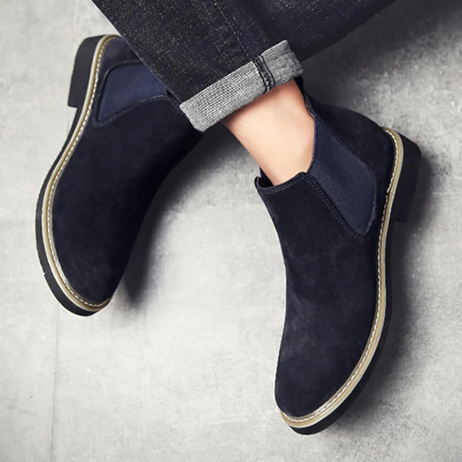 Men's Suede Chelsea Boots Fashion Round Toe Chunky Heel Non-Slip Business Ankle Boots Retro Slip-On Short Boots