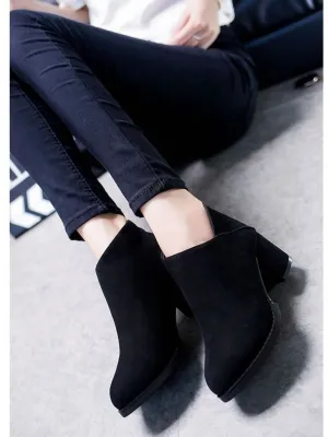 Women s Scrub Thick With Pointed Toe Boots